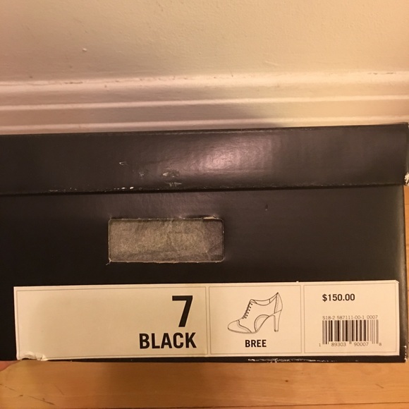 Preowned Banana Republic leather Oxford booties - Picture 8 of 8